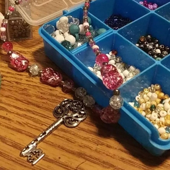 Meet your Posher, Jessica's Fabric Fantasy - Picture 4 of 16